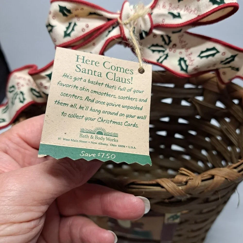 Christmas Card Basket Bath & Body Hanging Santa Claus Wood Woven Festive Ribbon - Picture 4 of 8